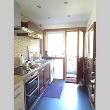 بيت للعطل Sunny House With Views To Skyline *