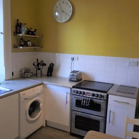 Apartment Old Town Apartment, Spacious 2 Bedroom 3rd Floor Close To Castle, Stair Access Only