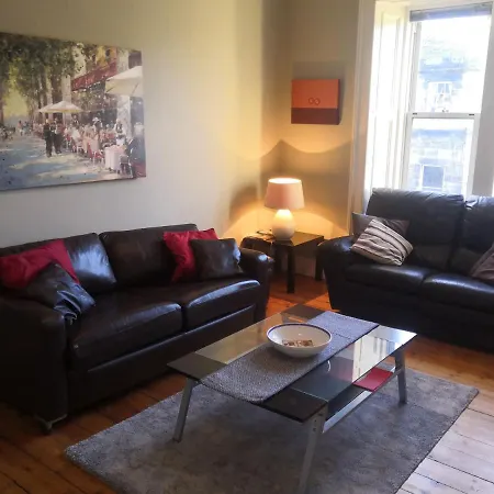 Spittal Street Residence, Spacious 2 Bedroom Close To Castle Апартаменты *