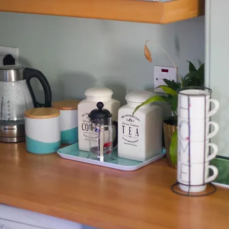 Stylish From In Vibrant Leith, 2 Bed, Free Parking Apartament *