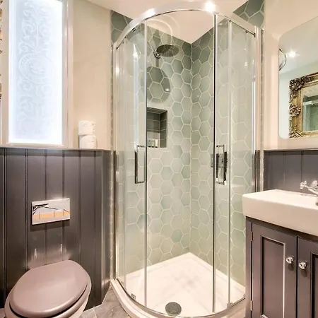 아파트 Upper Bow - Luxurious, Modern 1br Near Castle *