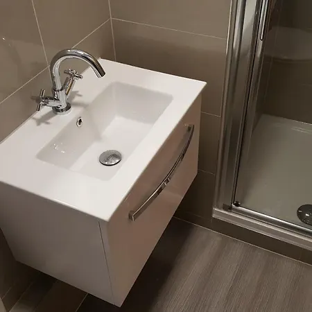Waverley Park Apartment *