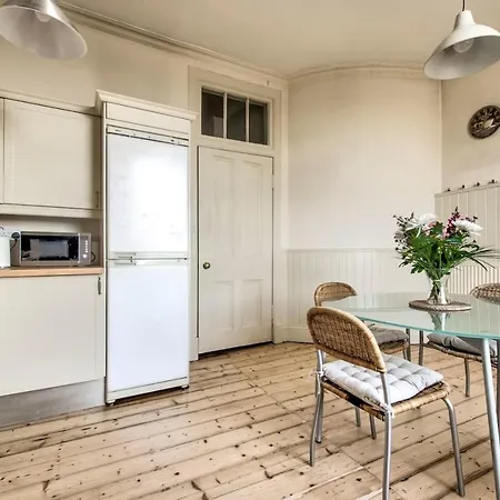 Guestready - 2br Next To The Castle - 4 Adults 1 Child Apartment