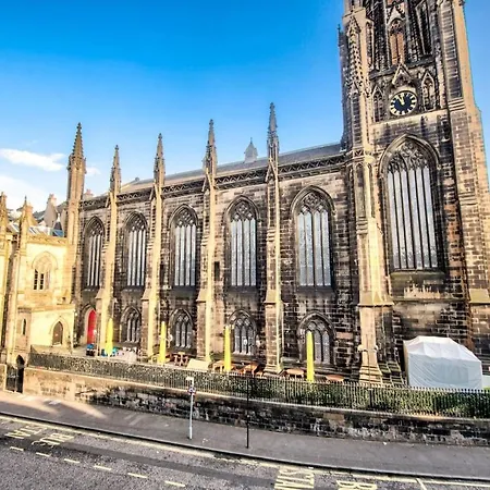 Guestready - 2br Next To The Castle - 4 Adults 1 Child Edinburgh