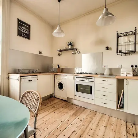 Guestready - 2br Next To The Castle - 4 Adults 1 Child Apartment
