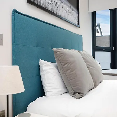 Altido Modern 1-br Apt With Views Of Castle Edinburgh