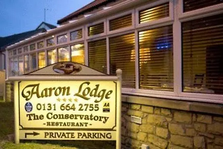 Aaron بيت ضيافة