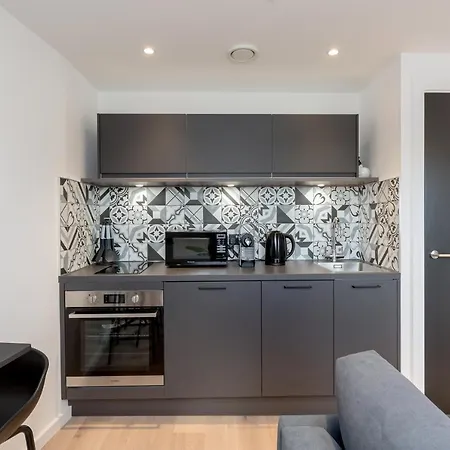 Destiny Scotland Market Street Apartment