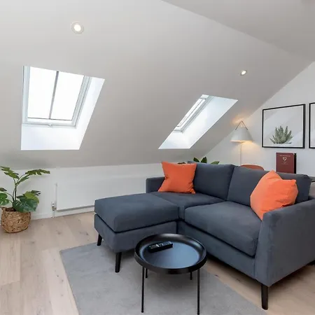 Destiny Scotland Market Street Apartment Edinburgh