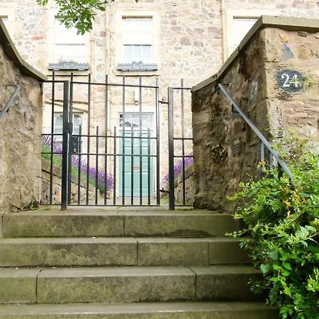Apartment F2 Charming Centre Full Of Character