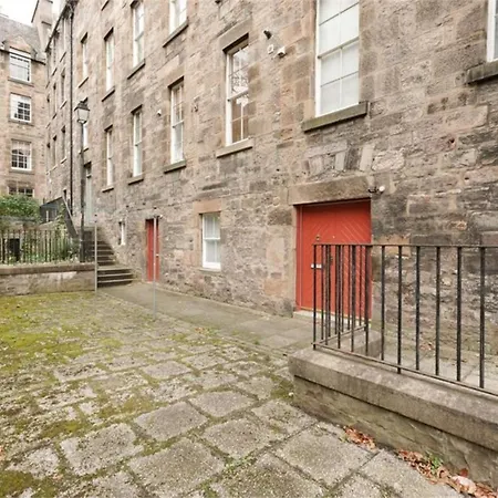 Amazing Apartments: Coinyie House - Royal Mile