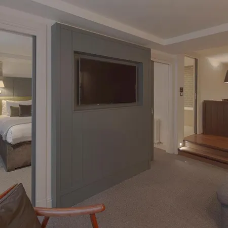 Cheval Old Town Chambers Apartahotel 5*