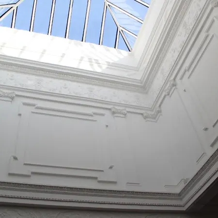 24 Royal Terrace מלון