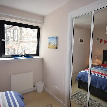Apartment Luxurious Braemore At The Shore