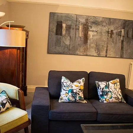 Homely And Traditional New Town Property-2 Bedroom * Edinburgh