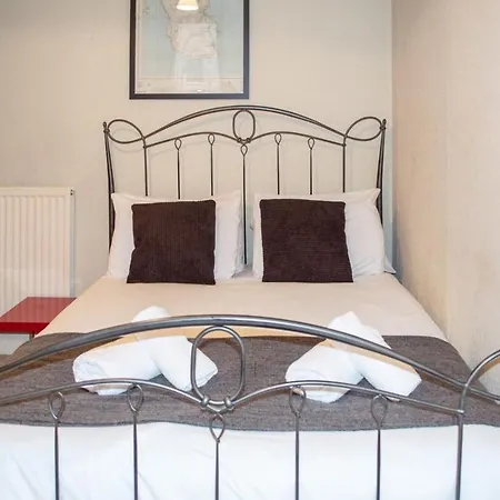 One Bed Flat - Great Centre Location * إدنبرة