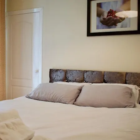 Apartment Central & Comfortable Flat - Sleeps 4