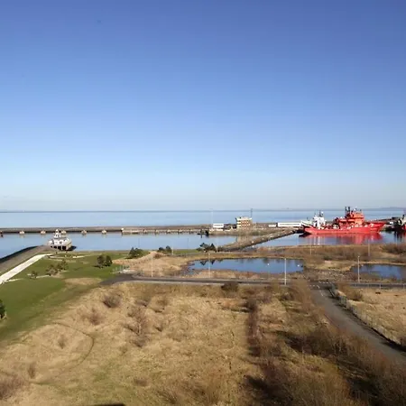 Apartament Modern 2 Bedroom Apartment In Leith With Sea Views