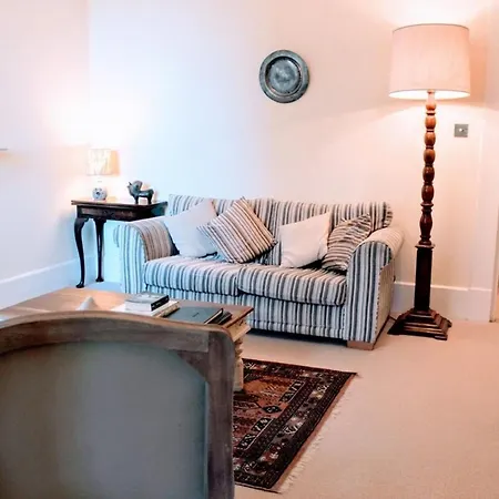 Gorgeous Georgian Apartment