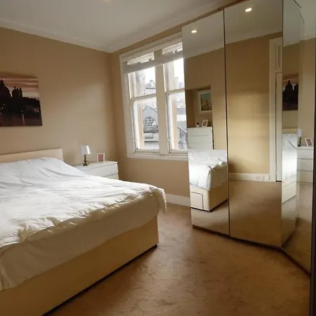 Spectacular City Centre Flat Near Dean Village Apartment *