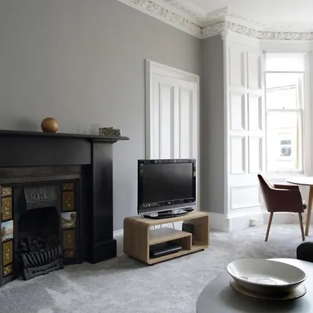 Stylish 2 Bedroom Bruntsfield In * Édimbourg