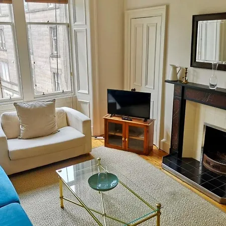 Apartment Bright 2 Bedroom