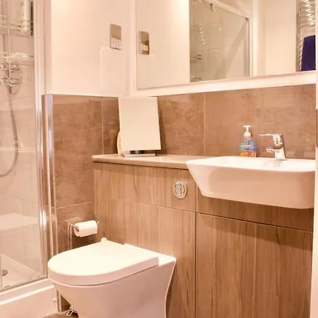 Apartment Cosy 2-br Flat In Popular Broughton - Sleeps 4 Edinburgh