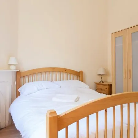 1 Bedroom On Charming St Stephen Street * إدنبرة