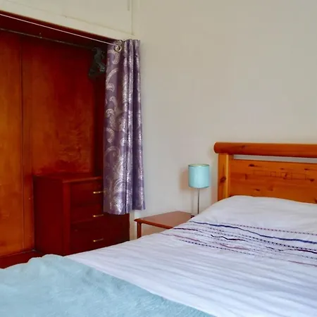 Comfortable 2 Bed In Blackford Edinburgh