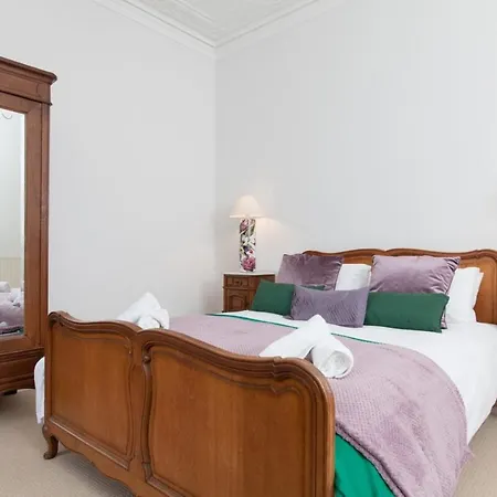 Appartement Traditional Luxury Sleeps 10 Guests *