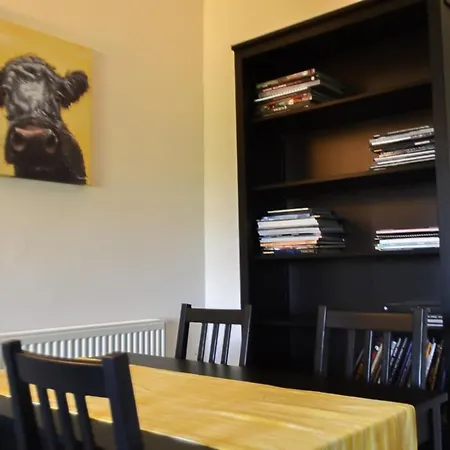 Lovely One Bedroom Flat By The Shore Edinburgh