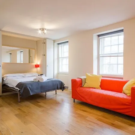 Modern Studio On Royal Mile Great For Castle * Edinburgh