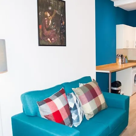 Bright And Cozy Near City Centre * Edimburgo