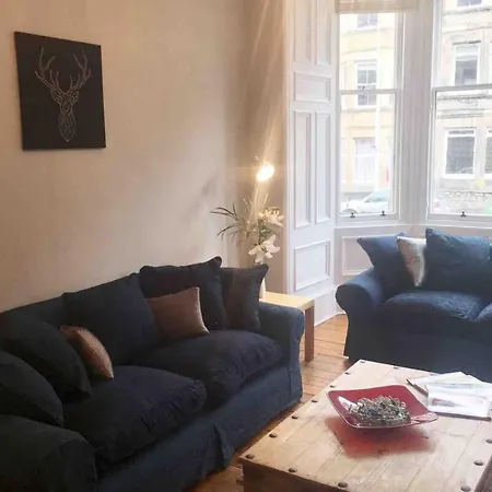 Appartement Lovely And Central Two Bedroom Flat Édimbourg