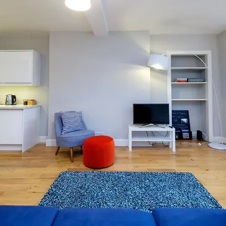 Apartment Contemporary Georgian Flat With Private Garden *