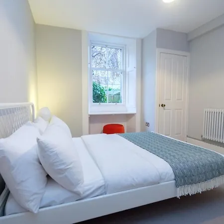 Contemporary Georgian Flat With Private Garden Apartment Edinburgh