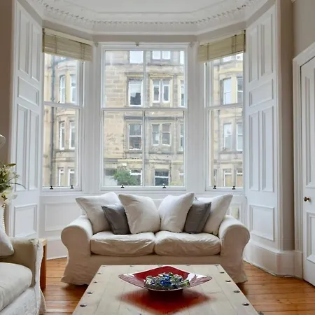Lovely And Central Two Bedroom Flat Appartement Édimbourg