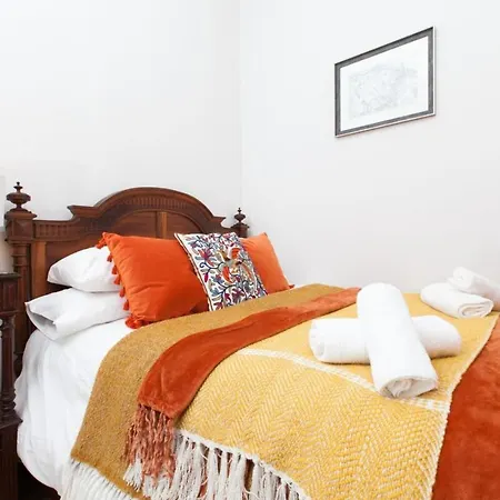 Traditional Luxury Sleeps 10 Guests Appartement