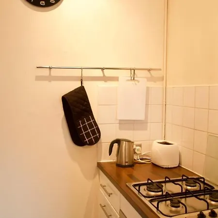 Bright & Cosy 1 Bd Flat In Apartment