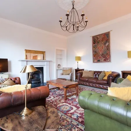 Appartement Traditional Luxury Sleeps 10 Guests *
