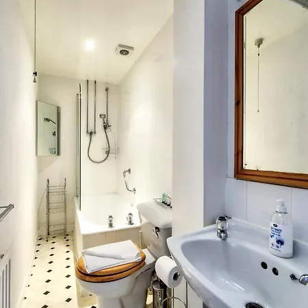 Guestready - Castle View On Quiet Street Apartamento Edimburgo