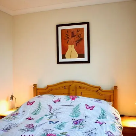 Welcoming And Homely 2 Bed In Location