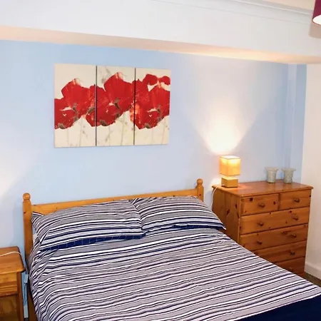 Welcoming And Homely 2 Bed In Location Lägenhet *