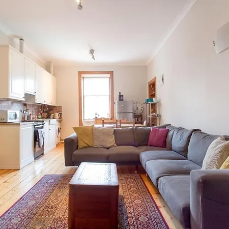 Spacious Traditional 3 Bedroom Flat In New Town * Εδιμβούργο