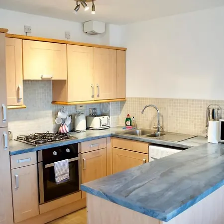 2 Bedroom Flat With Balcony Views Of Arthur's Seat * إدنبرة