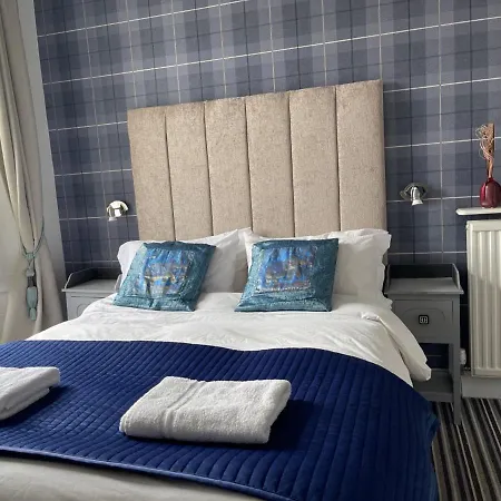 Rays אדינבורו