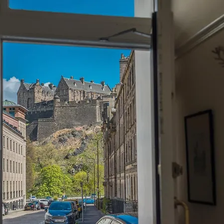 Victorian Elegance With Stunning Castle View * Edinburgh