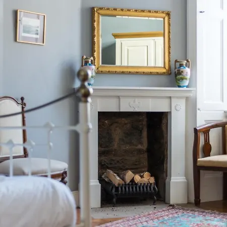 Holiday home Victorian Elegance With Stunning Castle View