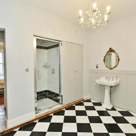 3 Bed Apt In Historic Ramsay Garden Apartment *