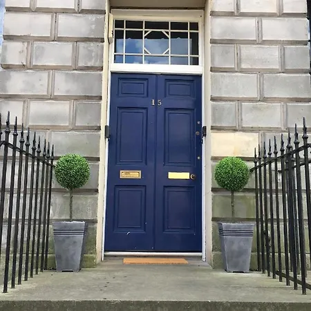 Apartment Two Bed New Town Flat With Magnificent Views Edinburgh